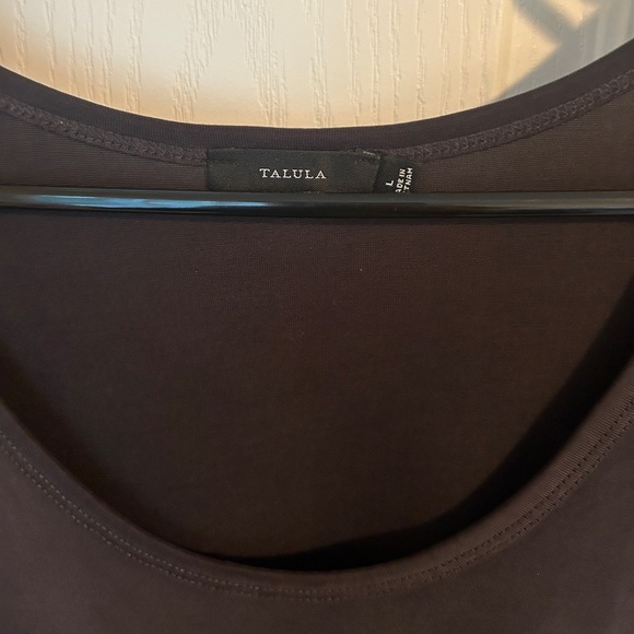 aritzia • talula • size large black t shirt - Picture 3 of 6